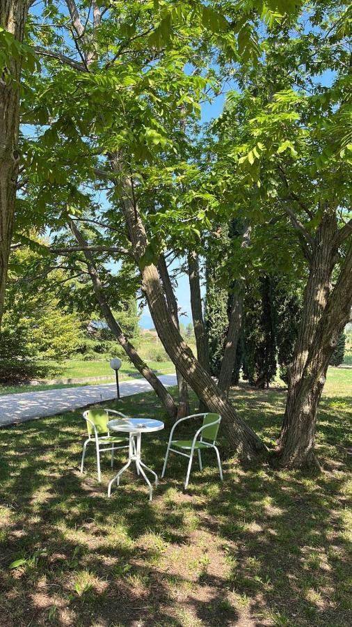 Cà Vittoria Apartamento Desenzano del Garda Exterior foto